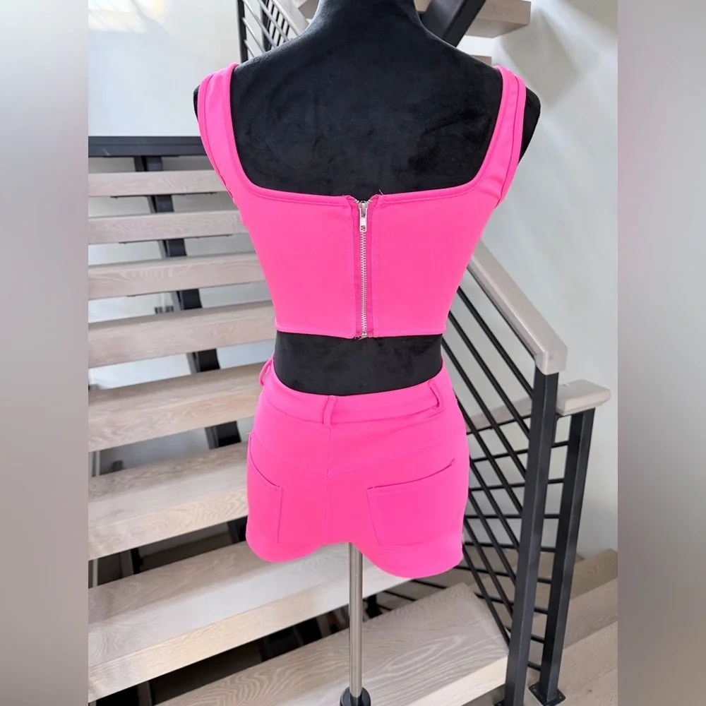Vibrant Hot Pink Sleeveless Top and Shorts Set size S